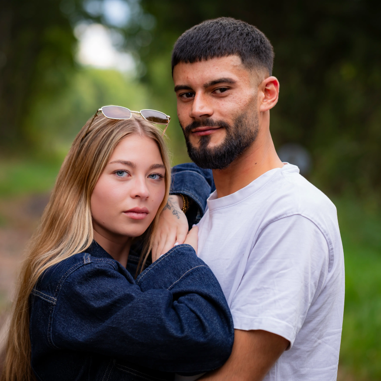 Portraitfoto mit natürlichem Ausdruck und ruhigem Licht